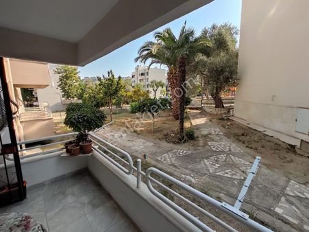 Hataş Gayrimenkul'den Kuşadası Site İçi Satılık Daire