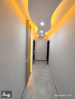 Gazi Mah'de Tramvaya Yakın Sıfır Lüx Site İçersinde 1+1 Daire