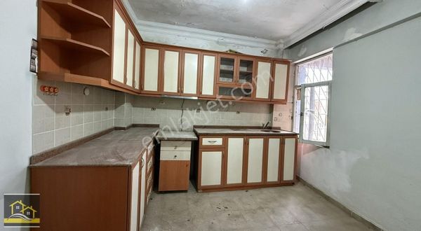 Arif Emlaktan Satılık Çarşının Tam Ortasında Fiyatını Düşürdük