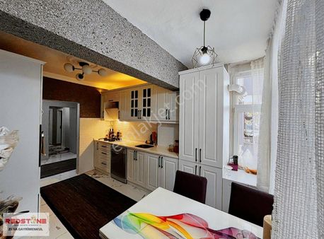 Mavi Durakta Satılık 3+1 Daire