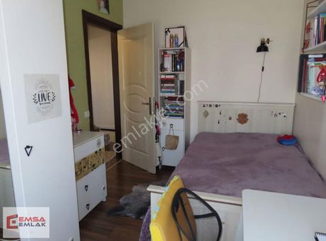 Çağlayan'da Güvenlik Ve Havuzlu Sitede 2+1 Satılık Ferah Daire