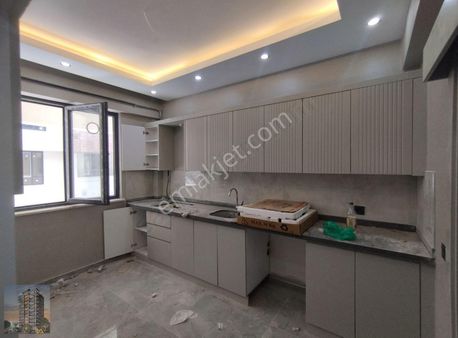 Beykent Mahallesinde Satılık Lüks (2+1) Fırsat Daire