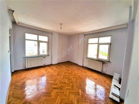 Seba Emlak'tan Kartaltepe Mh 2+1 100m2 Çift Balkonlu 3.kat Daire