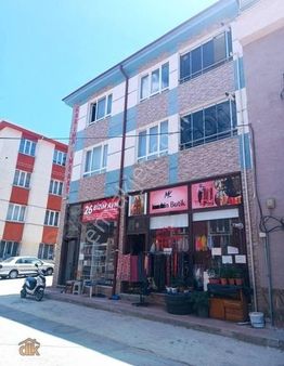 Emek Mah Cadde Üstü Üç Senelik Komple Bina