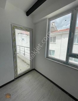 Emek Mahallesi'nde İskanli 2+1 Sıfır Daire