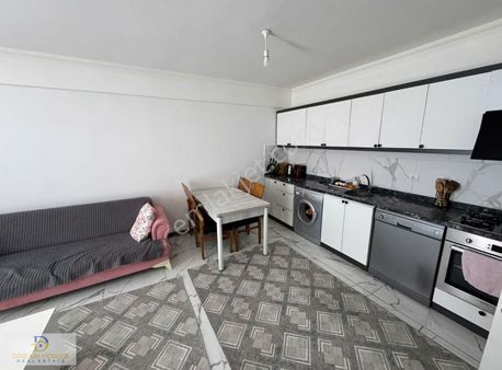 Yenimahalle'de Müstakil Girişli 4+1 Eşyalı Dublex Daire