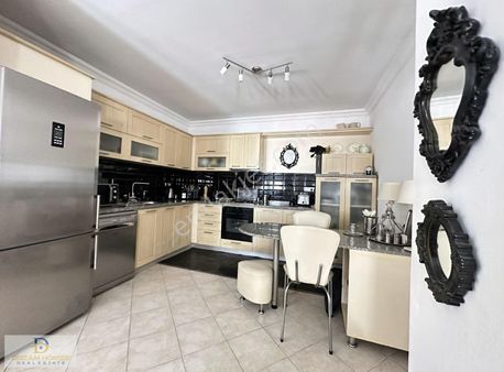 Fethiye'de Denize Sıfır, Deniz Manzaralı Benzersiz Daire