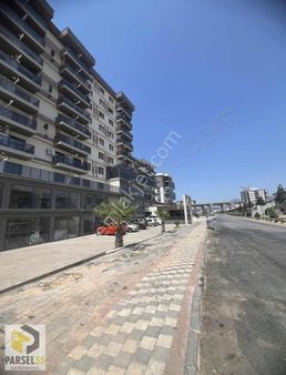 North City Sitesinde, Havuz Hamam Sauna Otoparklı 3+1 Teraslı