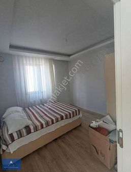 Royal Gayrimenkul'den Körfez'de 1+1 Eşyalı Kiralık Daire