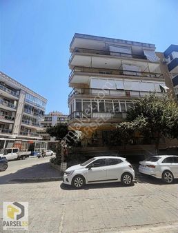 Yalı Mahallesinde Köşe Ferah Asansörlü Satılık 3+1 Daiee