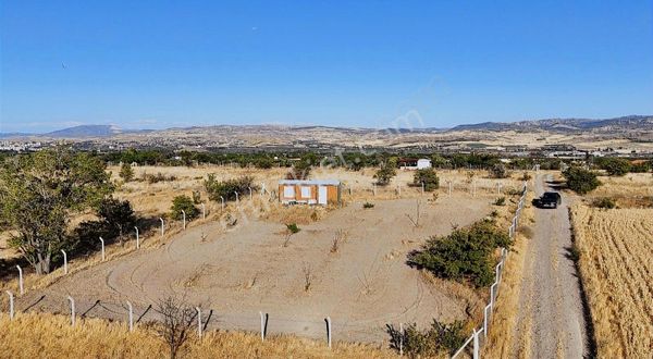K.kazan Gyo'dan Karalar Mah. Evi Bulunan 1149 M2 Satılık Bahçe
