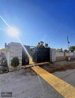 R E N K Ten Kurtuluşta Takasa Açık Oturuma Hazır Bağ Evi