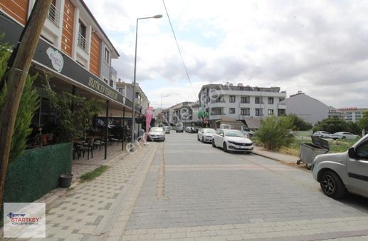 Yön Gayrimenkul Den Şehir Hastanesi Yakını 1+1