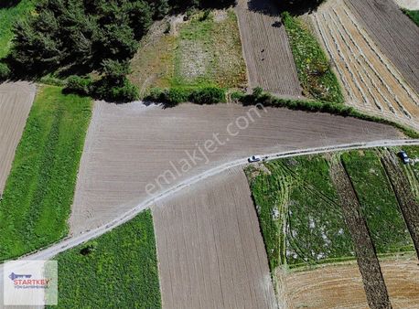 Acill Bigadiç Emirler Mah. Suyu Olan 3.530 M2 Satılık Tarla