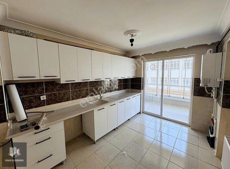 İşin Uzmanından Beşikkaya Mah. Asansörlü 3.kat 3+1 Fırsat Daire