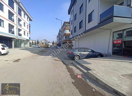 Avcıdan Cumhuriyet Mahallesinde 300 M2 Satılık İşyerleri