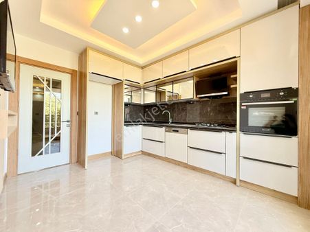 ▀körfez'den▄ara Kat Ön Cephe Lüks Tasarımlı Geniş 3+1 Satılık Daire