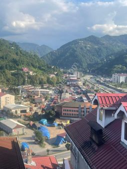 Elite Gayrimenkulden Sürmene Yemişli Mahallesinde Panaromik Manzaraya Sahip Satılık 4 Katlı Bina