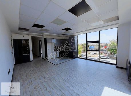 Doğdu Emlak'tan Uğur Mumcu'da Merkezi Lokasyon'da 2+1 Kiralık