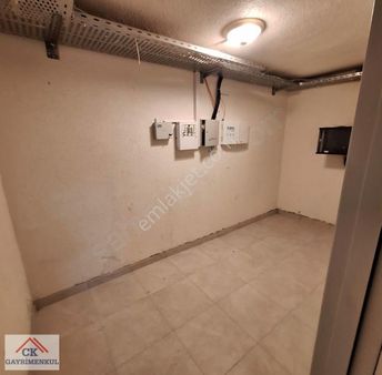 Ck'dan Çifte Havuzların En Güzel Yerinde 3+1 135 M2 Ara Kat