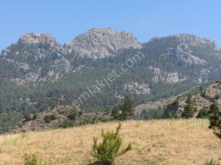 Pozantı Kar Emlaktan Eski Konacıkta 500 M2 Arsa