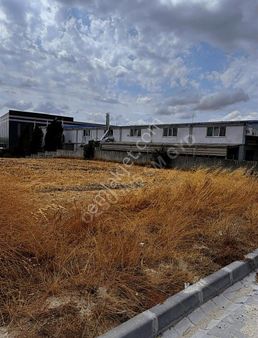 Veliköy Sanayisi İçinde Depolama Arsası