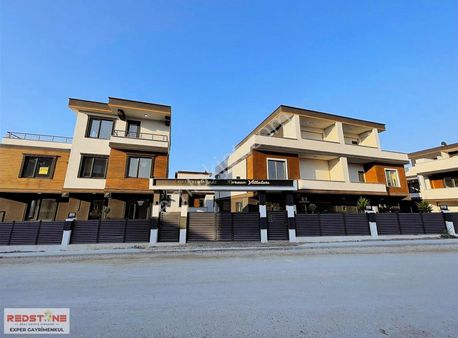 Karasu Karaca Villaları 5+1 251m2 B Blok Balkon Teraslı Villa