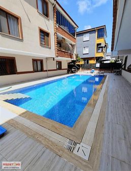 Karasu'da Havuzlu Geniş Kullanışlı 2+1 Kiralık Daire