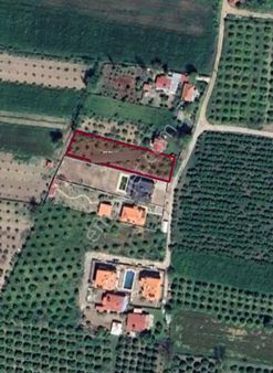 Lavinia Gayrimenkul'den 1.347m² Villa Arsasi