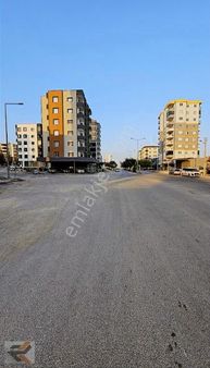 Orhangazıde Bulvar Ustu Satlık 3+1 Kapalı Mutfak