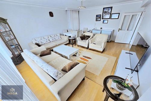 Esertepe Cadde Üzerinde Net 130 M2 2.kat,manzaralı 3+1 Fırsat D*