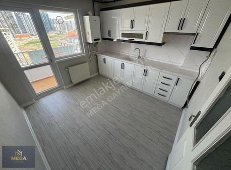 Mega'dan Yayla Mh.cad.üst. Ultralüx Yapılı Ara Kat 3+1 D.