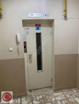 Bahçelievler Mahallesinde 2+1 Eşyalı Satılık Daire