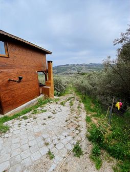 Tırpan Gayrimenkul'den 821m2 İçinde Evi Ve Ahırı Bulunan Fırsat