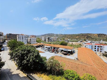 Tırpan Gayrimenkul'den Yenimahallede 3+1 Deniz Manzaralı Ara Kat