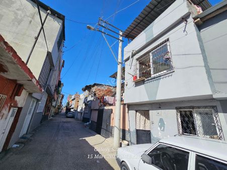 Seyhan Da Yenibey Mh3 Katlı Müstakil Evdubleks Şeklindegüney Cepheliher Katı 1+1