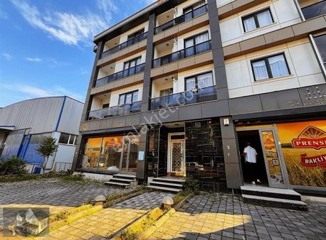 Yenidoğan Cadde Üstü Depolu 450m2 Mağaza Dükkan