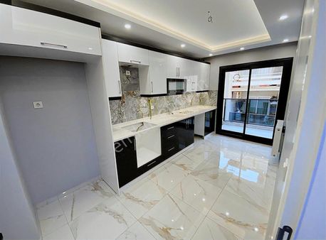 Rota Emlaktan İzmir Karabağlar Bozyaka 2+1 Arakat Sıfır Daire