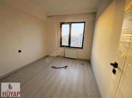 Çanakkale Merkez Esenler Bölgesinde Satılık 3+1 Daire