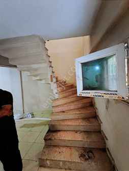 Satılık Giriş Kullanışlı Depolu Dükkân 100 M² 2013 Yapımı