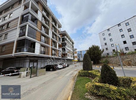 Tuzlanın Merkezi Noktasında Kiralık Dükkan