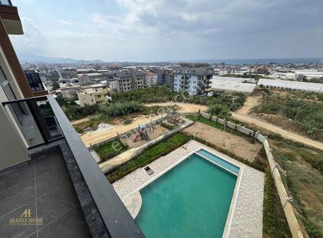 Payallar'da Satılık Sıfır 1+1 Daire Deniz Ve Şehir Manzaralı