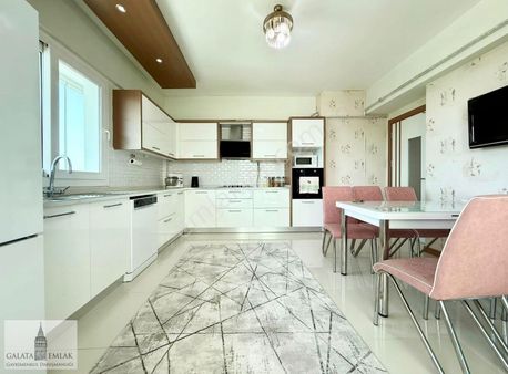 Bostanbaşında Site İçerisinde Lüx Daire