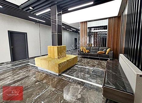İlkadımdan Güvenlikli Havuzlu Binada Batı Cephe 180m2 4+1