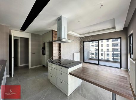 İlkadımdan Ovacıkta 30.000m2 Oturumlu Kompleks Proje