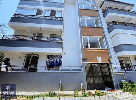 Altınkumda Satılık 3+1 Daire