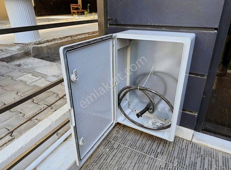 Narlıdere Ekonomi Üni Yakını Satılık Sıfır Tadilatlı 2+1 Daire