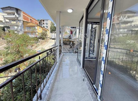 Bornova Kızılay Mah Sıfır Tadilatlı 1+1 Satılık Daire