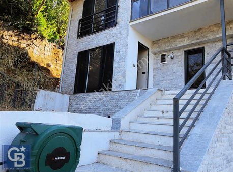 Muğla Ula Akçapınar Merkezde Komple Satılık Bina