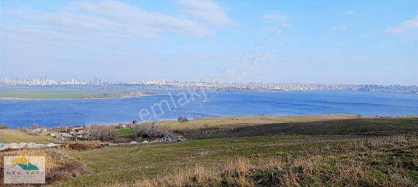 ** Nev Yapı Arsa Ofisinden 1890 Metrekare Göl Manzaralı**